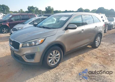 2016 Kia Sorento 2.4L Lx z USA, uszkodzony, nr VIN 5XYPGDA36GG068477